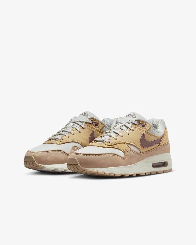 Кроссовки женские/детские Nike Air Max 1 SE! Новые в коробке! Оригинал Кроссовки женские/детские Nike Air Max 1 SE! Новые в коробке! Оригинал