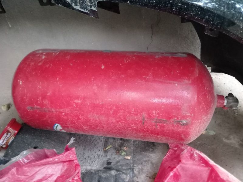 Метан газ балон спарк Метан газ балон спарк