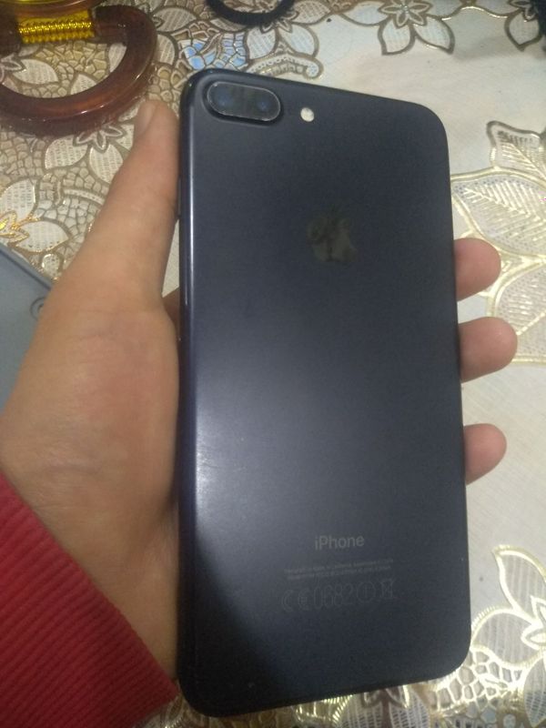 Iphone 7 plus holati yaxshi 128 gb