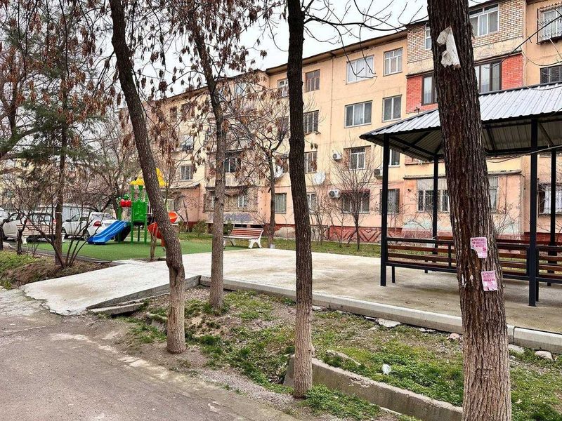 Срочно 1 комнатная квартира массив куйлюк 3 Срочно 1 комнатная квартира массив куйлюк 3