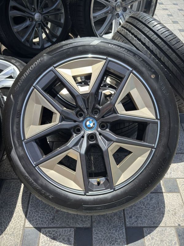 Bmw i5 zavod arginal diska baloni 245”45”19 hankok ideal obmenam bor Bmw i5 zavod arginal diska baloni 245”45”19 hankok ideal obmenam bor