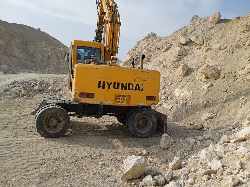 Экскаватор хундай 1400