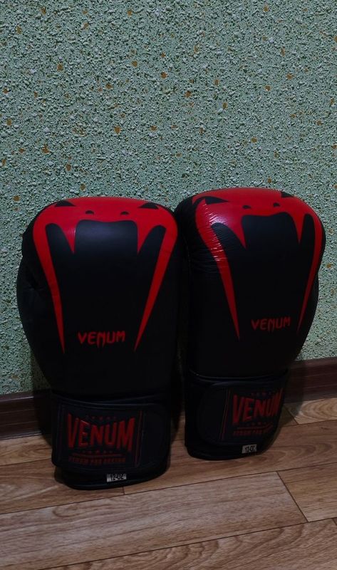 Боксерские перчатки Venum [venum pro boxing]
