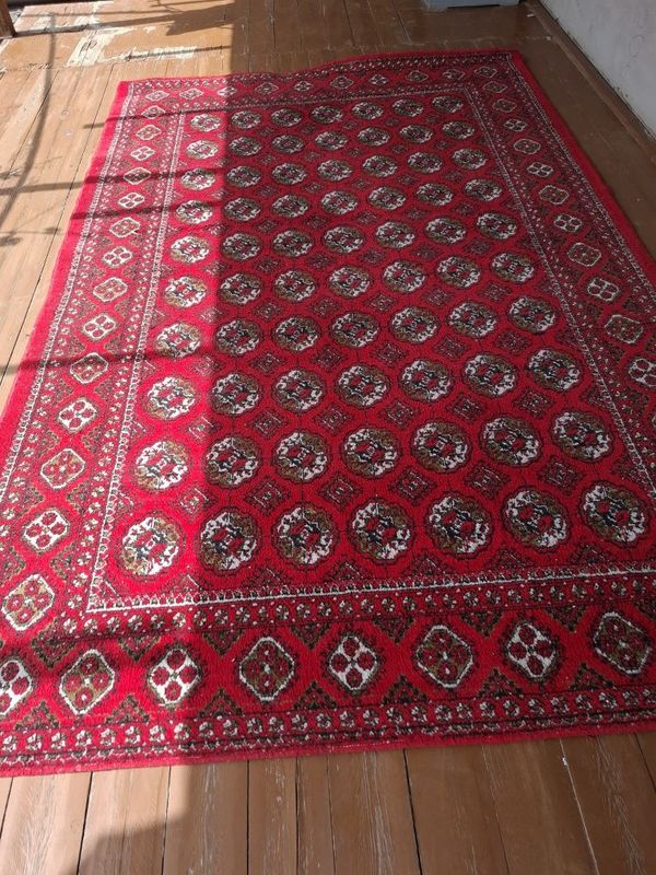 Gilam sotiladi sfati yaxshi Gilam sotiladi sfati yaxshi