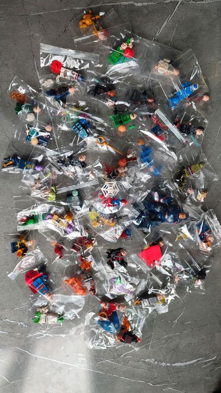 50ta MARVEL lego figurka(magazinlada 5tasi 50ming)