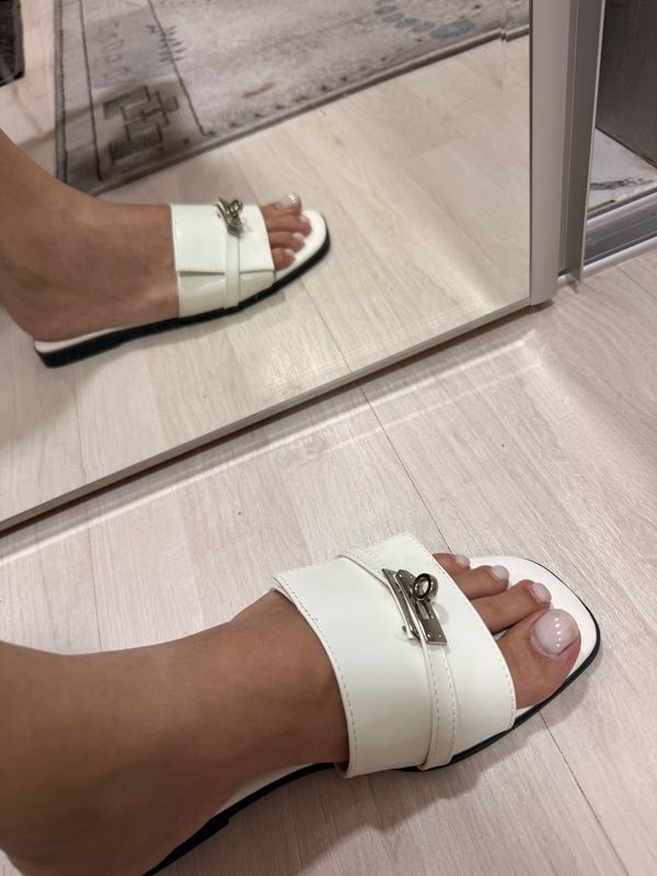 Шлепки Hermes