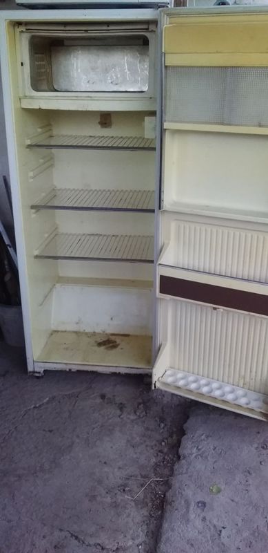 Продаю холодильник Продаю холодильник