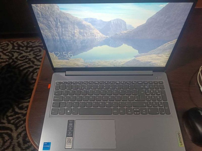 Lenovo Ideapad 3 (8/512)