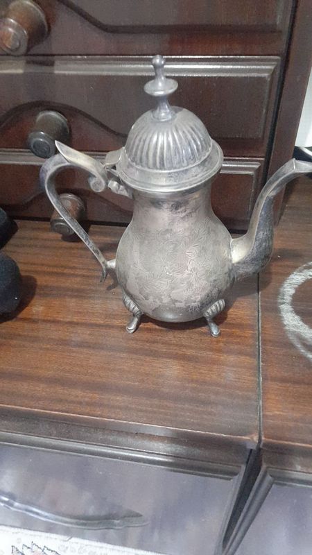 Чайник старинный из меди Чайник старинный из меди