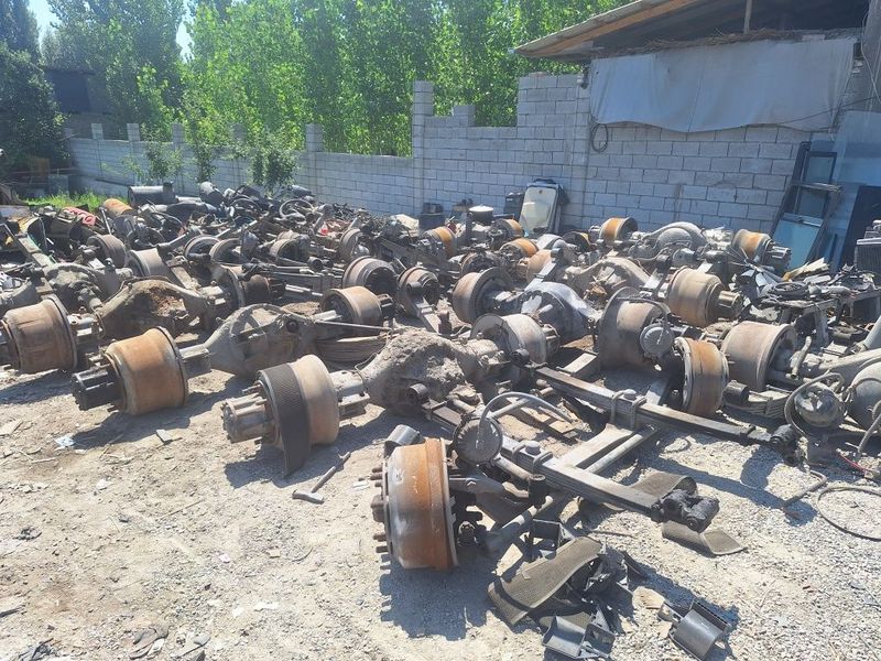 Автозапчасти. .