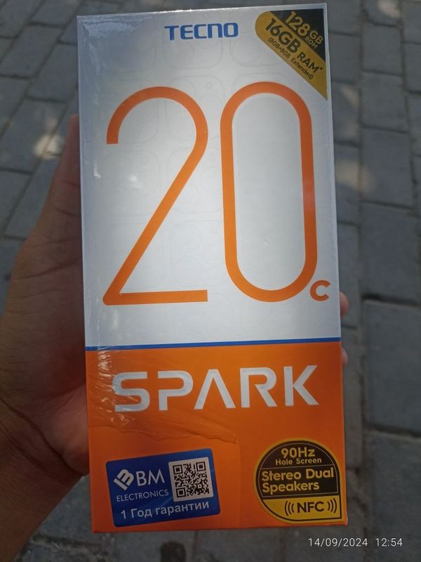 Tecno spark 20 128 + 16 ram