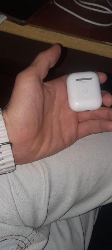 Airpods sotiladi 50 ming