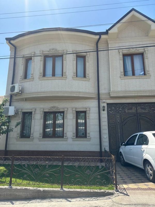 Дом продам свой в центре города Дом продам свой в центре города