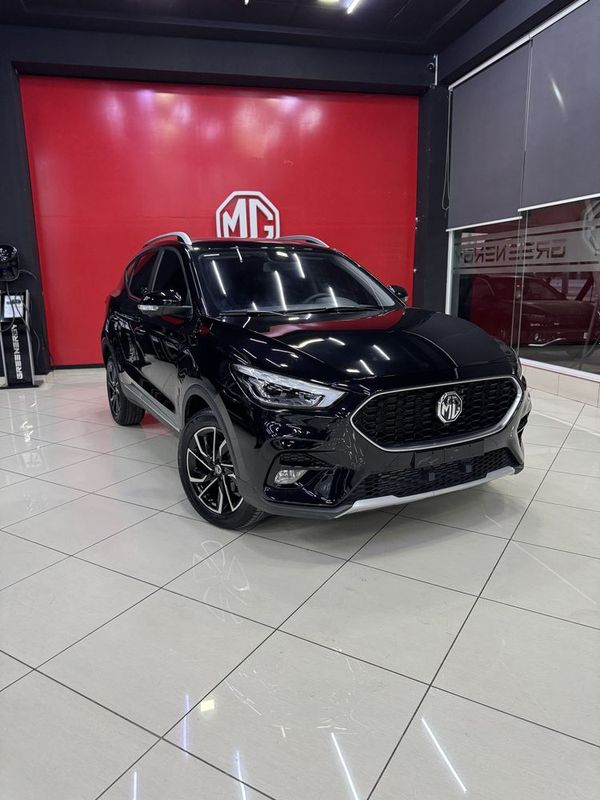 MG ZS sho’t sprafkada tayyor oq va qora Kafolat 3 yil MG ZS sho’t sprafkada tayyor oq va qora Kafolat 3 yil