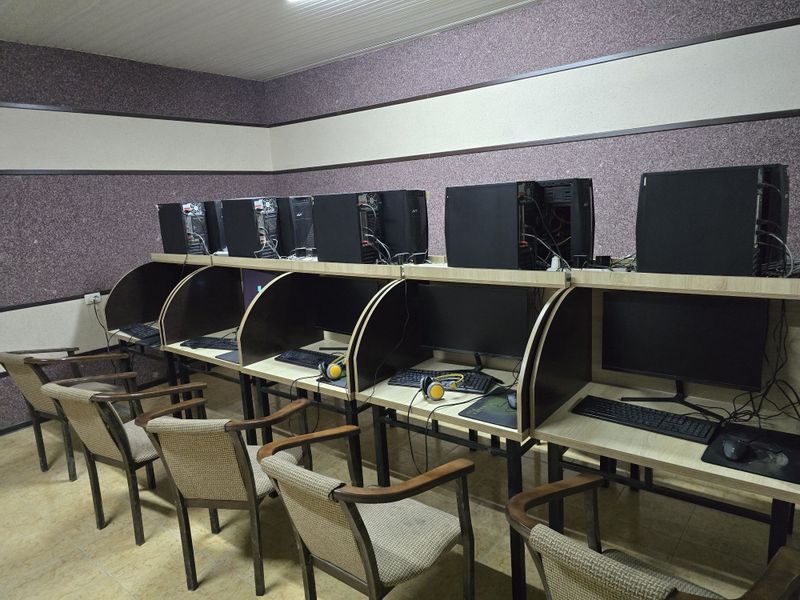 Продам комплект игровых компьютеров Продам комплект игровых компьютеров