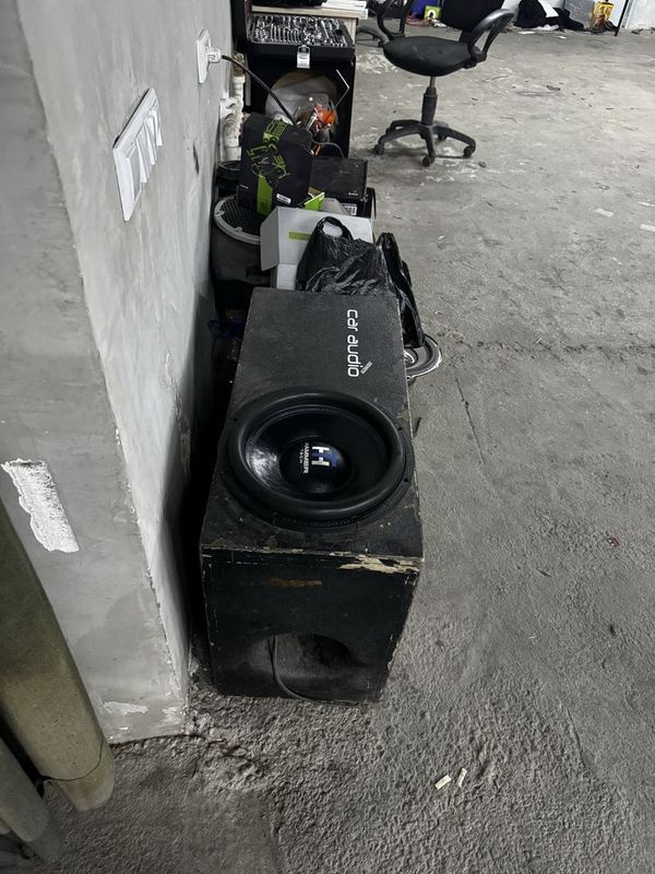 Продается сабвуфер Hammertech omni OCW12v2D2 1000W RMS Продается сабвуфер Hammertech omni OCW12v2D2 1000W RMS