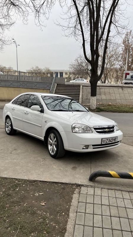 Lacetti 1.8 mator 2011 god