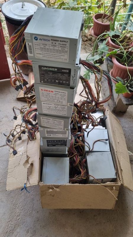 Блоки питания Avtech 450W /Торг уместен/Доставка есть Блоки питания Avtech 450W /Торг уместен/Доставка есть