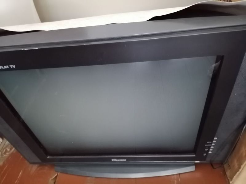 Hisense 2 телевизора