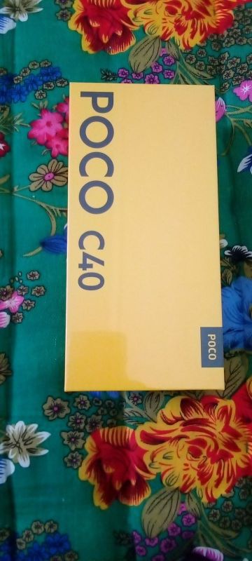 Телефон POCO C 40