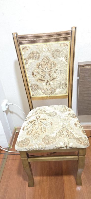 Стулья в хорошем состоянии