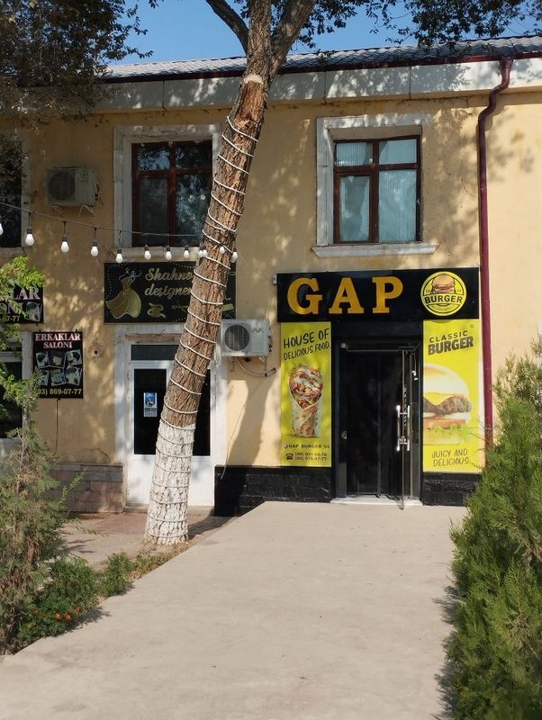 Urganch shaxrida fast food sotiladi.