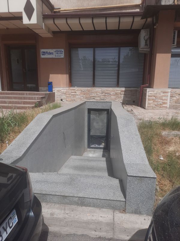 Сдаётся в аренду полуподвальное помещение, в целом или по частям Сдаётся в аренду полуподвальное помещение, в целом или по частям