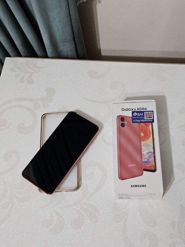 SAMSUNG Galaxy A04e. Sotiladi. SAMSUNG Galaxy A04e. Sotiladi.