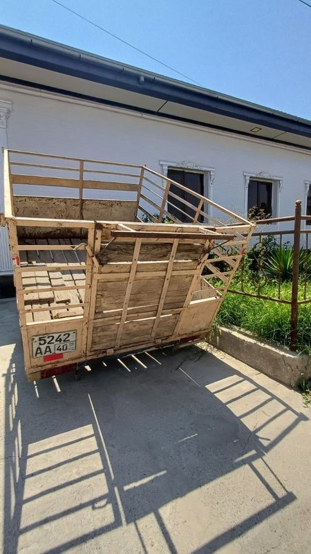 Притцеп сотилади