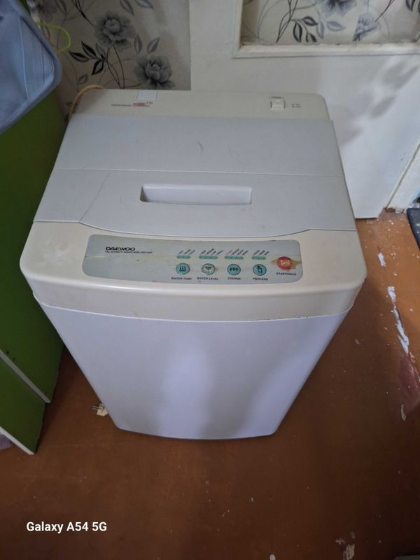 Продам на запчасти деэу полуавтомат. Продам на запчасти деэу полуавтомат.