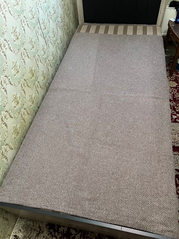 1 kishilik sifatli divan