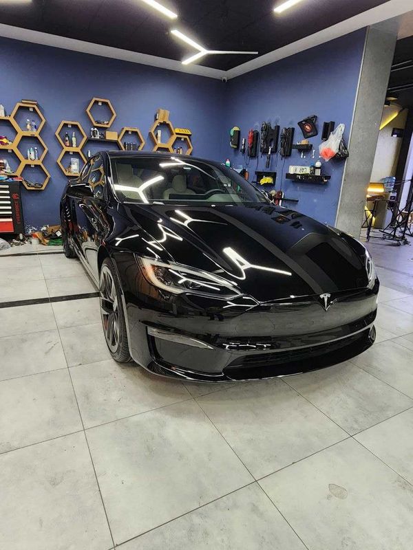 tesla model s 2024