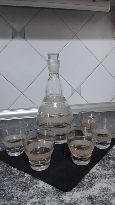 Графинчик с рюмочками Графинчик с рюмочками