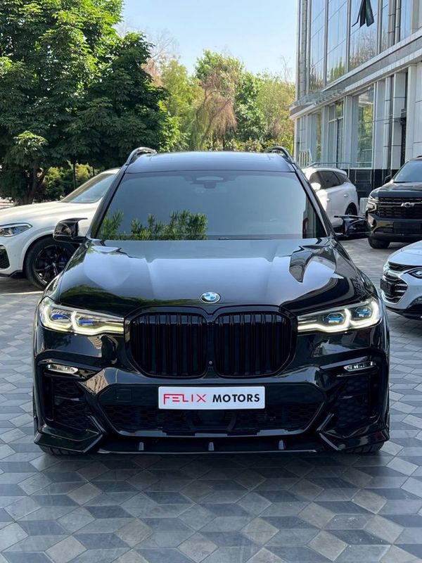 BMW X7 xDrive 50i BMW X7 xDrive 50i