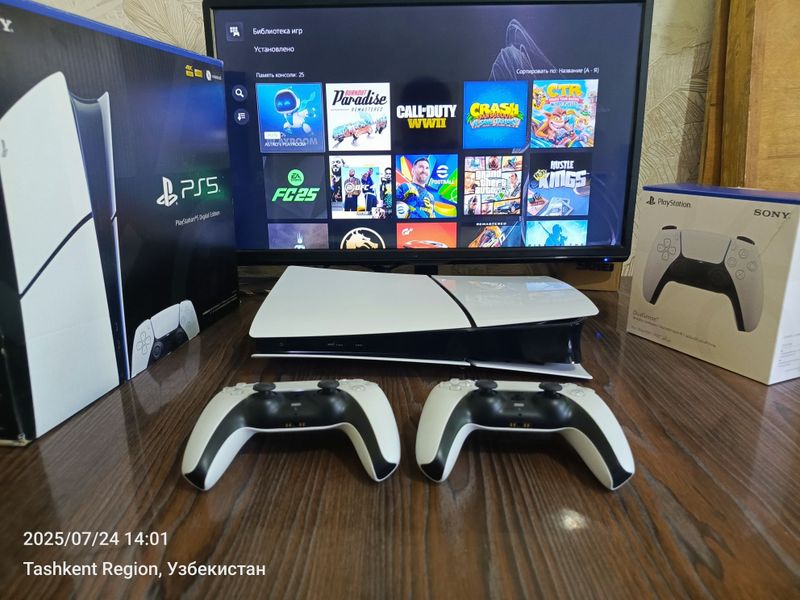 Ps5 slim 1TB SSD в идеальном состоянии с играми +2 джойстики