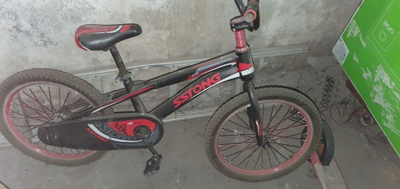 Velik sotiladi 18 ili 20 razmer