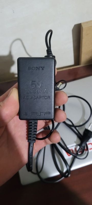 Зарядное устройство для Sony psp оригинальный Зарядное устройство для Sony psp оригинальный