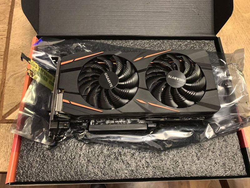 RX 580 8GB gigabyte gaming RX 580 8GB gigabyte gaming