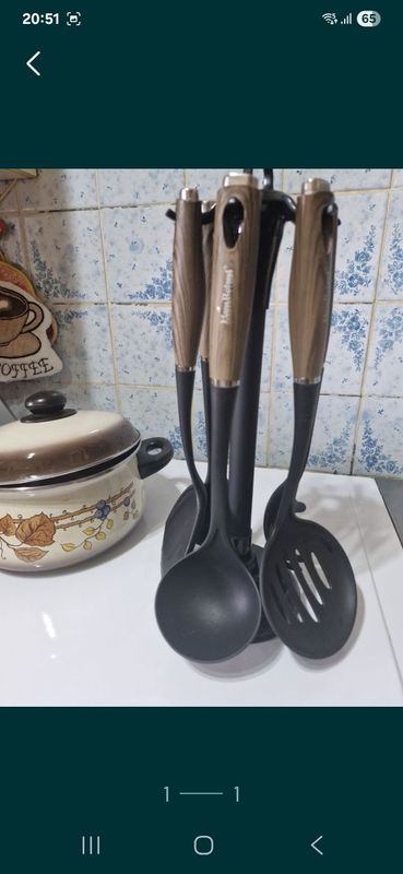 Продаётся кухонный набор