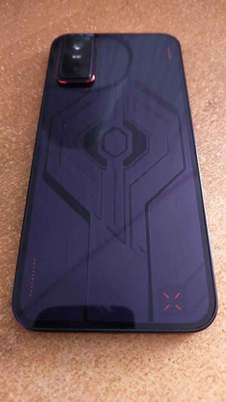 Игровой смартфон Infinix GT 30 Pro Игровой смартфон Infinix GT 30 Pro