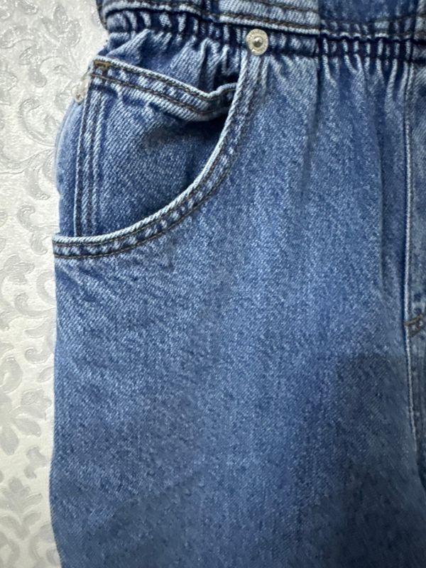 Джинсовый комбинезон Zara — в отличном состоянии Джинсовый комбинезон Zara — в отличном состоянии