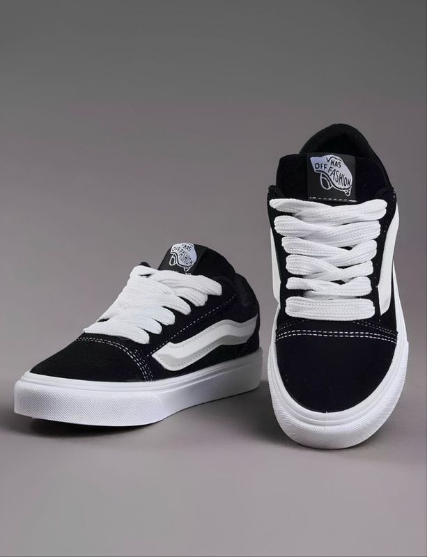 Кроссовки Vans, черного цвета Кроссовки Vans, черного цвета