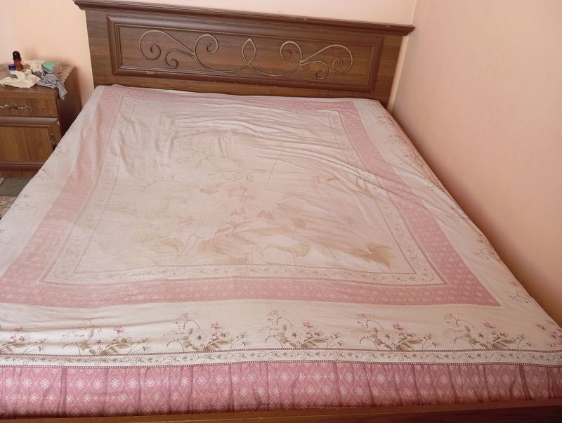 Спальный кровать Спальный кровать