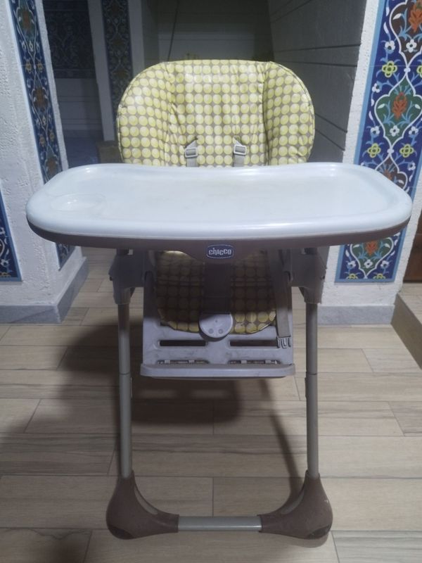Болалар стули сотилади chicco брендидан Болалар стули сотилади chicco брендидан