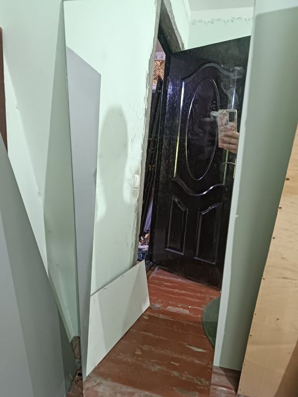 Зеркало для мебели 40*127 толщина 4 мм Зеркало для мебели 40*127 толщина 4 мм