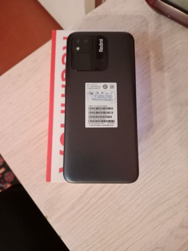 Продам телефон redmi 10 A.