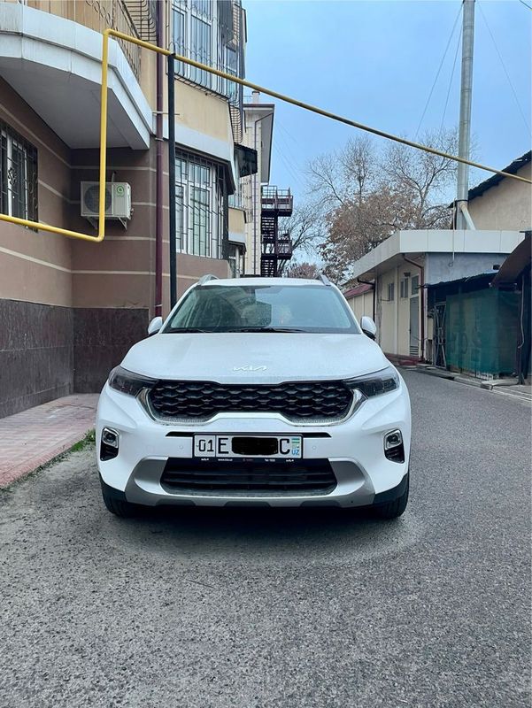 Kia sonen белый жемчук в отличном состоянии своя пробег 4000км Kia sonen белый жемчук в отличном состоянии своя пробег 4000км