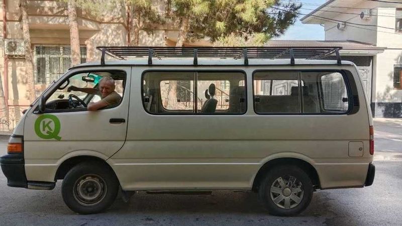 Продается Toyota Hiace. Продается Toyota Hiace.