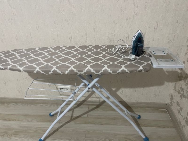 Dazmol qilish uchun doska Dazmol qilish uchun doska