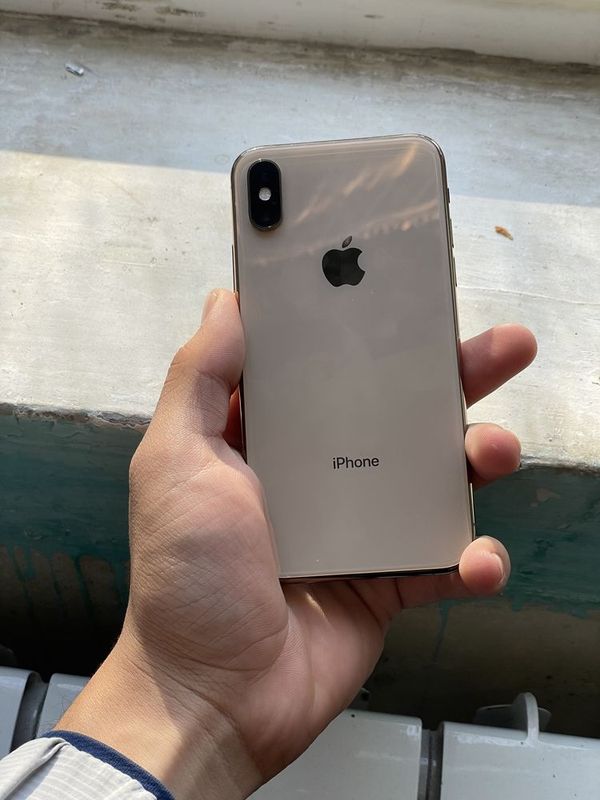 iPhone Xs 64Gb holati chotki